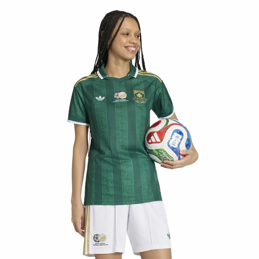 Is jy reg vir Voetbal-Vrydae? Hier is die beste Bafana Bafana-ondersteunersdrag