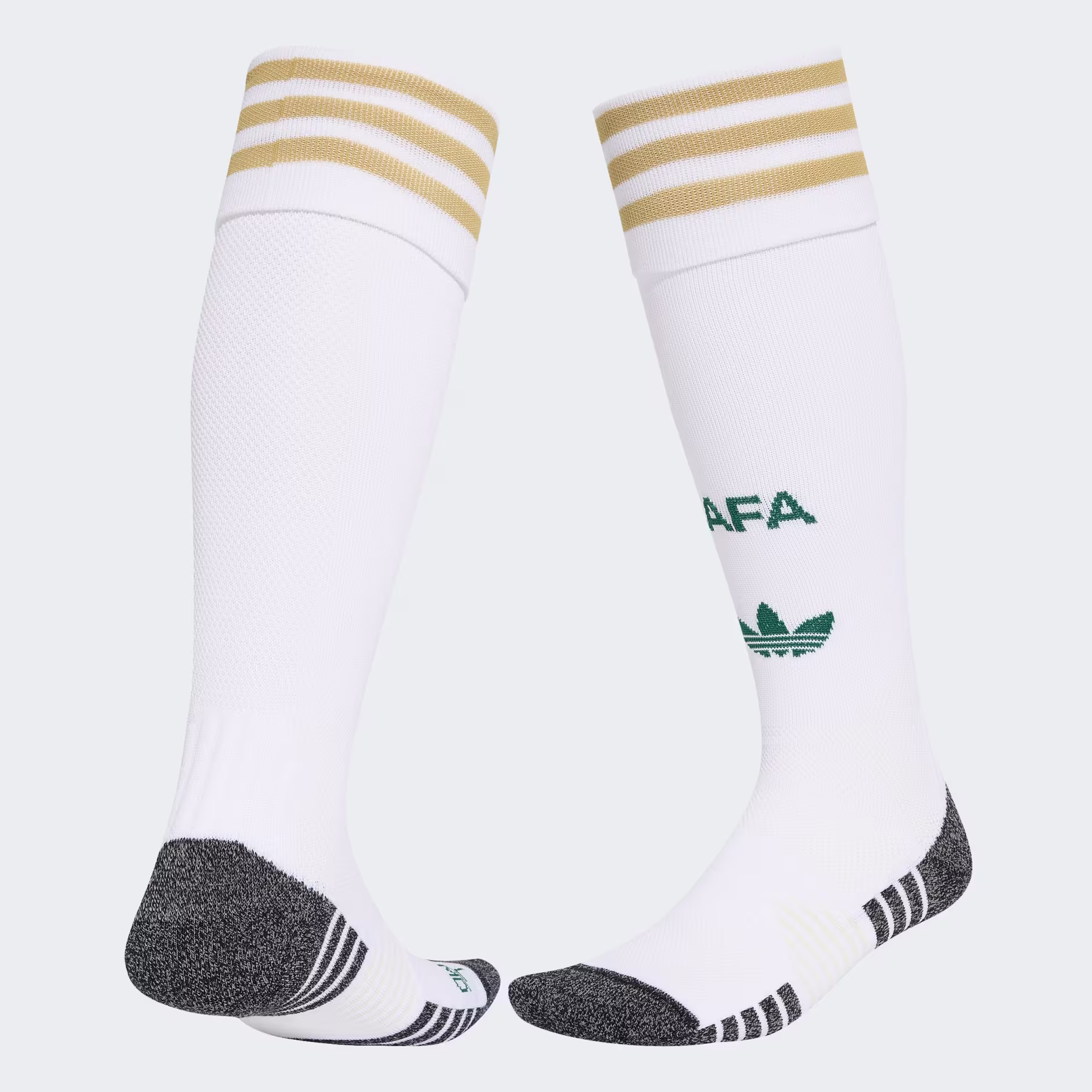 Is jy reg vir Voetbal-Vrydae? Hier is die beste Bafana Bafana-ondersteunersdrag
