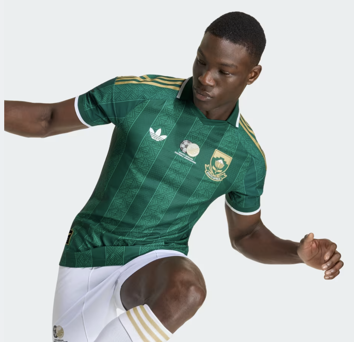Is jy reg vir Voetbal-Vrydae? Hier is die beste Bafana Bafana-ondersteunersdrag