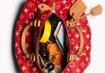 Wat’s In Jou Handsak? Louis Vuitton vang die oog met die nuwe Speedy P9