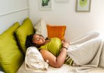 Slaap beter: Die Cori Contour-geheuesponskussing sal jou met die regte voet uit die bed laat klim