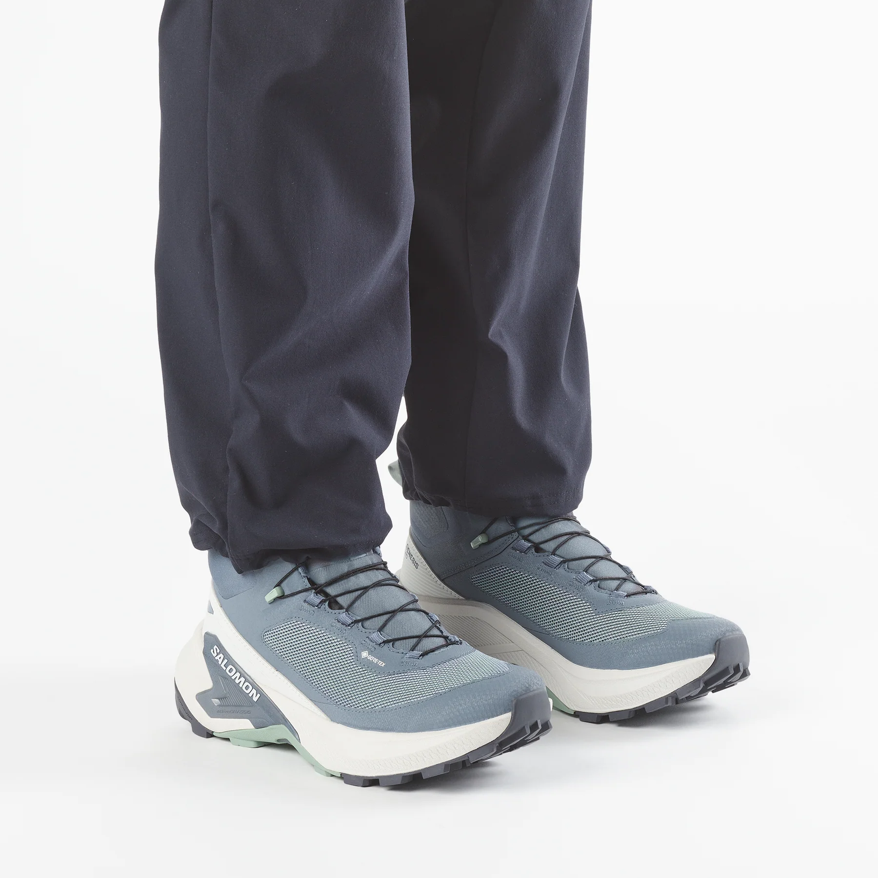 Gore-Tex is terug – en hierdie twee Salomon-skoene bewys dit